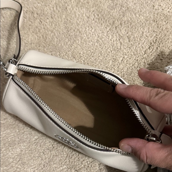 COACH Nolita Barrel Bag ivory - Picture 2 of 5